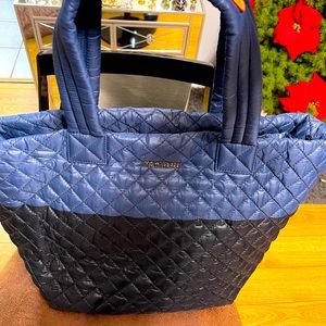 MZ WALLACE
LARGE METRO TOTE